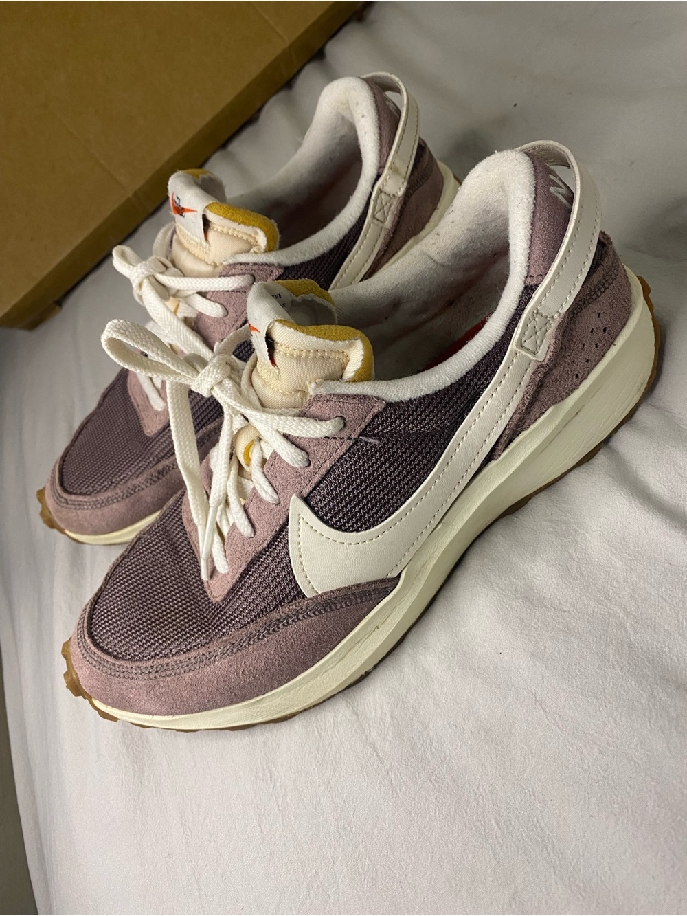 Size 9.5 Nike Waffle Debut Vintage Plum Eclipse Women Shoes